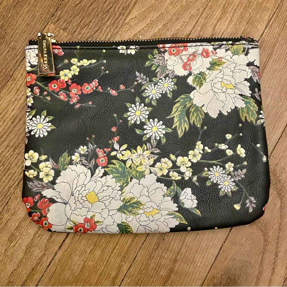 NWOT Big Buddha Black Floral Cosmetic Bag